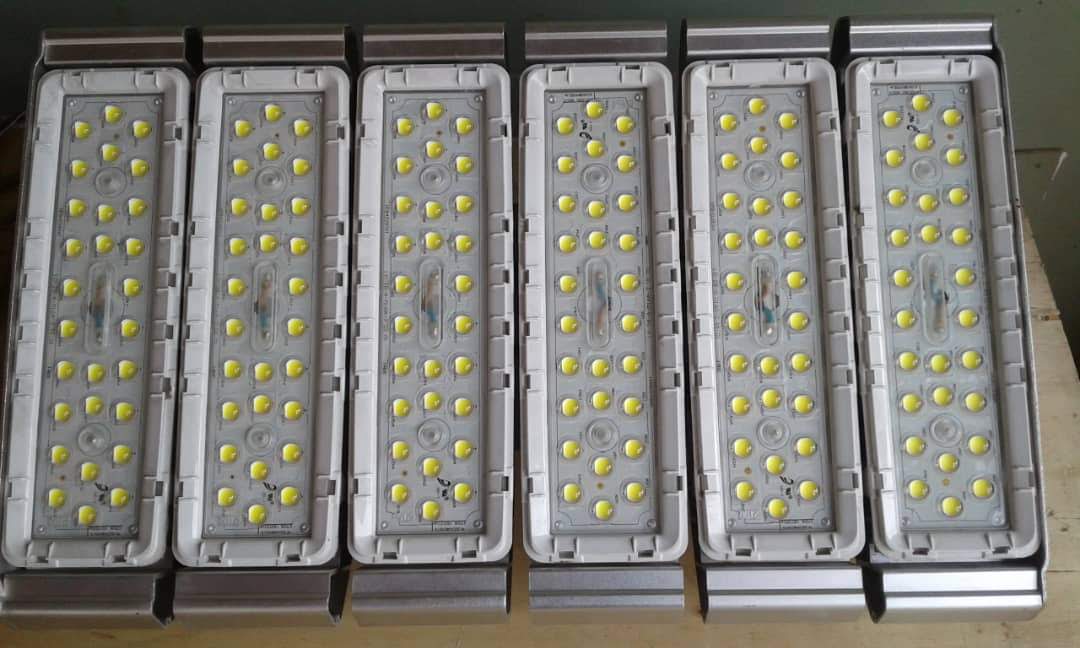 Projecteurs 350W pour grandes surfaces